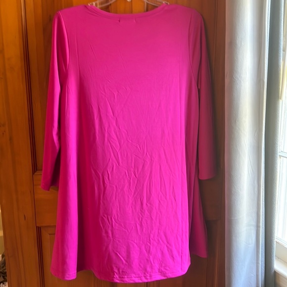 NWT mountain mama fuchsia tunic size small medium - Picture 3 of 3